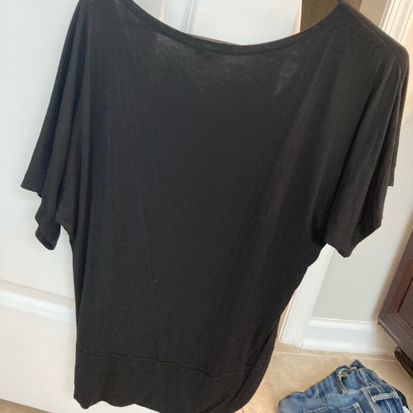 Zenana Outfitters Heart β€οΈ Shirt - Picture 4 of 6